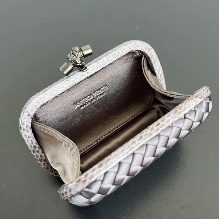 BOTTEGA VENETA BV 8651 ノット イブニングバッグ シルク編み蛇皮トリム 16x10cm サイズ:16x10cm