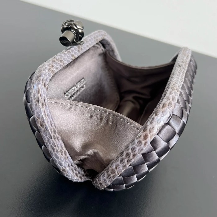 BOTTEGA VENETA BV 8651 ノット イブニングバッグ シルク編み蛇皮トリム 16x10cm サイズ:16x10cm