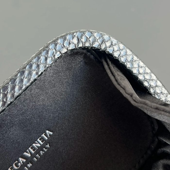 BOTTEGA VENETA BV 8651 ノット イブニングバッグ シルク編み蛇皮トリム 16x10cm サイズ:16x10cm