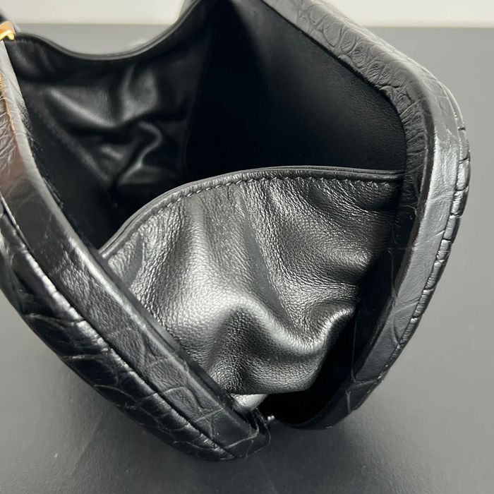 BOTTEGA VENETA BV 737025 ノット イブニングバッグ ワニ革 19x11.5cm サイズ:19x11.5cm