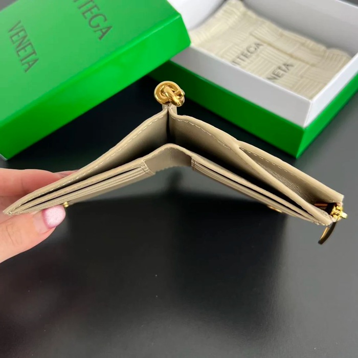 BOTTEGA VENETA BV 788055 ソリスティス 二つ折り財布 11.5x10cm サイズ:11.5x10cm