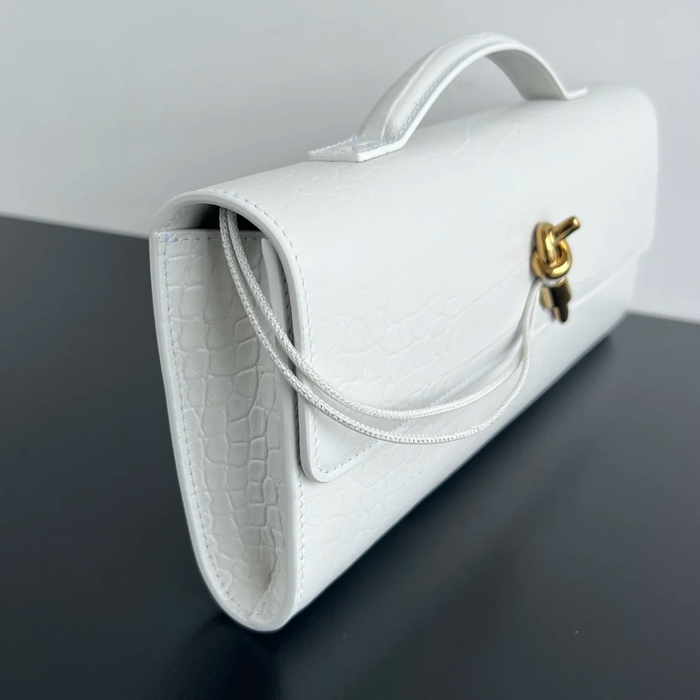 BOTTEGA VENETA BV 741511 クラッチバッグ 編み羊革 31x13cm サイズ:31x13cm