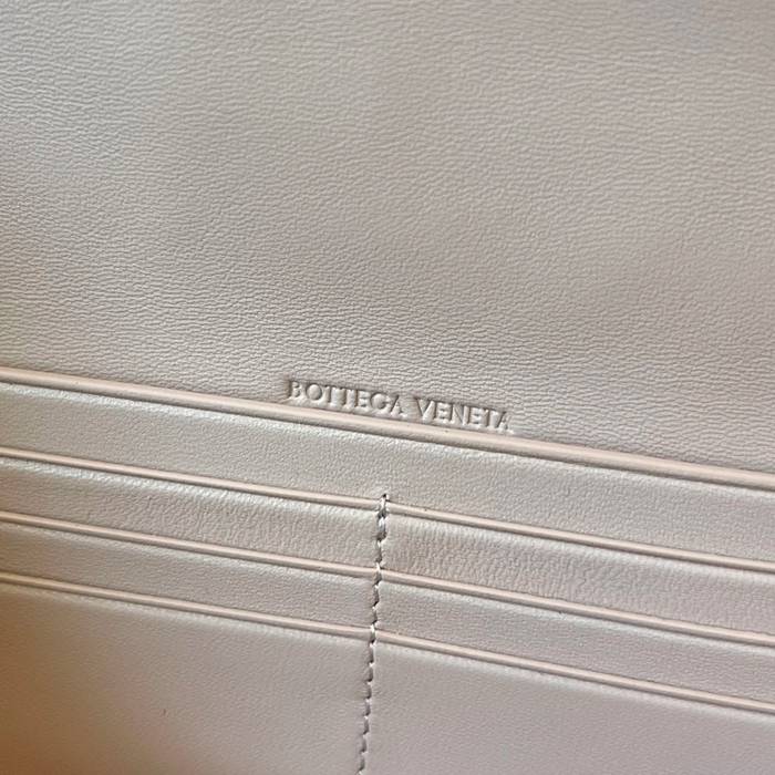 BOTTEGA VENETA BV 741511 クラッチバッグ 編み羊革 31x13cm サイズ:31x13cm