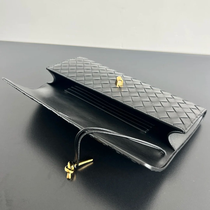 BOTTEGA VENETA BV 741511 クラッチバッグ 編み羊革 31x13cm サイズ:31x13cm