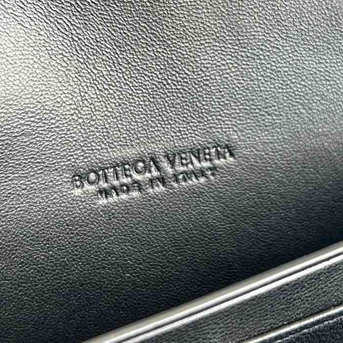 BOTTEGA VENETA BV 741511 クラッチバッグ 編み羊革 31x13cm サイズ:31x13cm