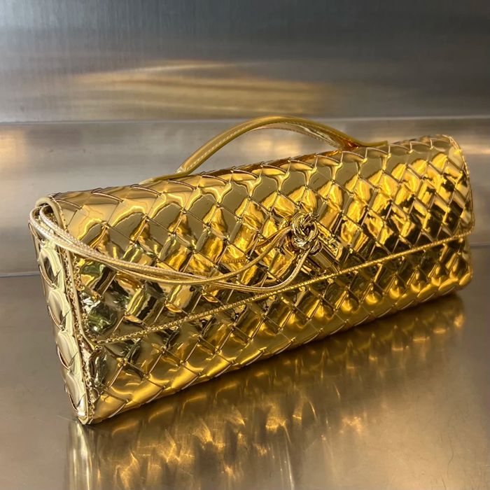 BOTTEGA VENETA BV 741511 クラッチバッグ 編み羊革 31x13cm サイズ:31x13cm