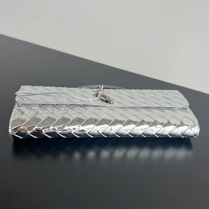 BOTTEGA VENETA BV 741511 クラッチバッグ 編み羊革 31x13cm サイズ:31x13cm