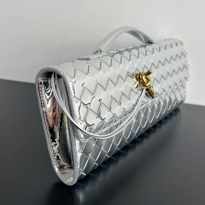 BOTTEGA VENETA BV 741511 クラッチバッグ 編み羊革 31x13cm サイズ:31x13cm