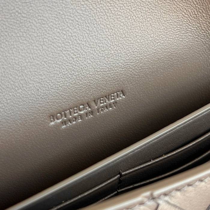 BOTTEGA VENETA BV 741511 クラッチバッグ 編み羊革 31x13cm サイズ:31x13cm
