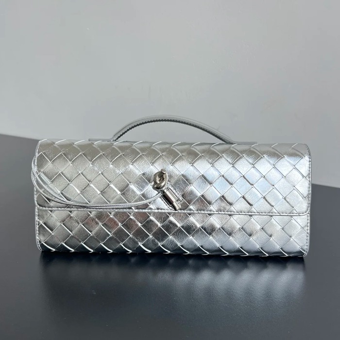 BOTTEGA VENETA BV 741511 クラッチバッグ 編み羊革 31x13cm サイズ:31x13cm