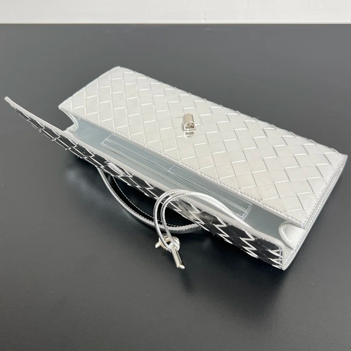BOTTEGA VENETA BV 741511 クラッチバッグ 編み羊革 31x13cm サイズ:31x13cm