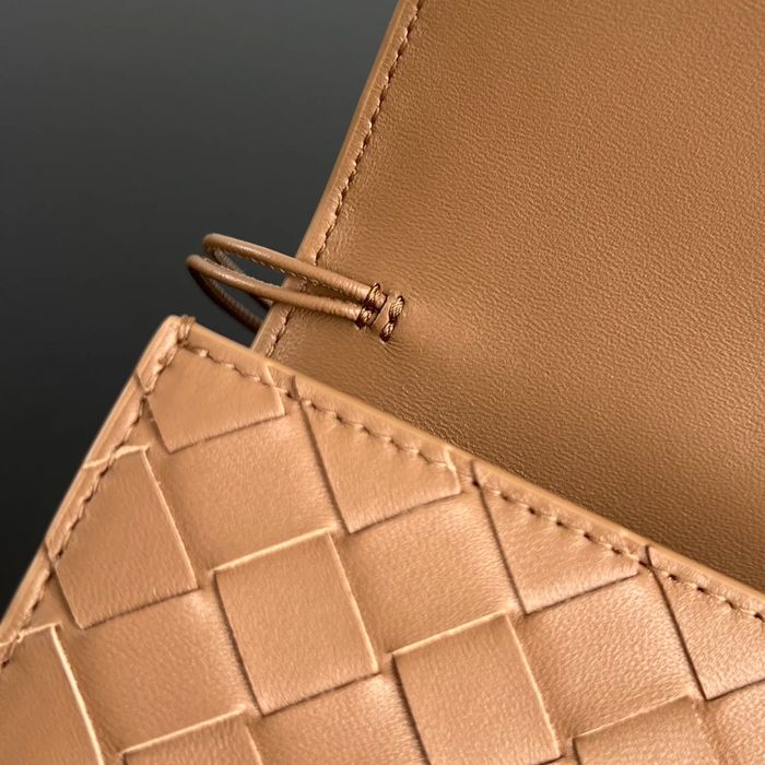 BOTTEGA VENETA BV 741511 クラッチバッグ 編み羊革 31x13cm サイズ:31x13cm