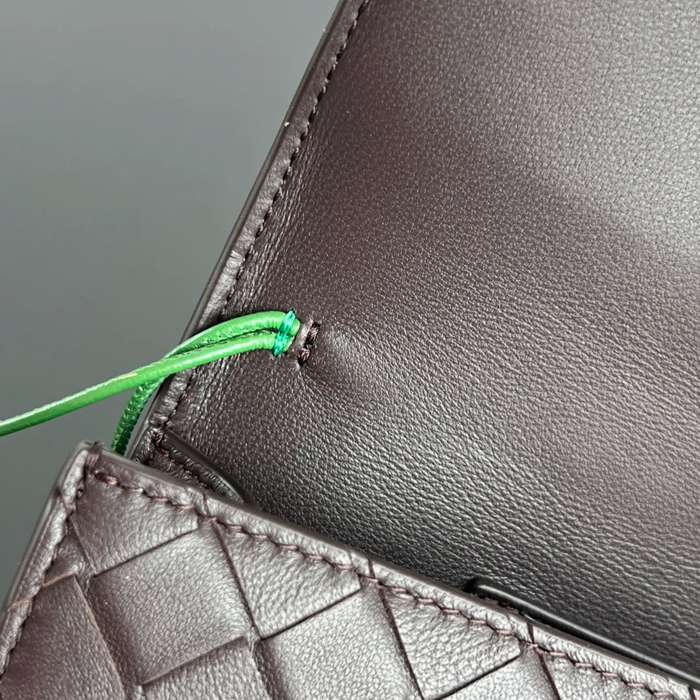 BOTTEGA VENETA BV 836810 アンディアーモ クラッチバッグ ヒナギク 31x13cm サイズ:31x13cm