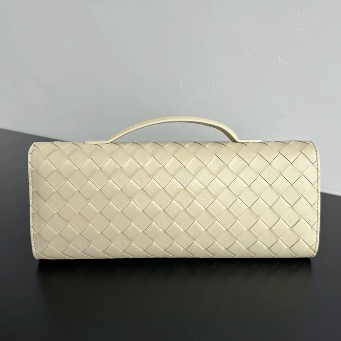 BOTTEGA VENETA BV 836810 アンディアーモ クラッチバッグ ヒナギク 31x13cm サイズ:31x13cm