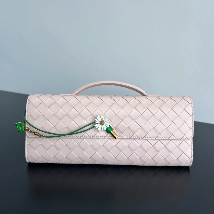 BOTTEGA VENETA BV 836810 アンディアーモ クラッチバッグ ヒナギク 31x13cm サイズ:31x13cm BOTTEGA VENETA BV 836810 アンディアーモ クラッチバッグ ヒナギク 31x13cm サイズ:31x13cm