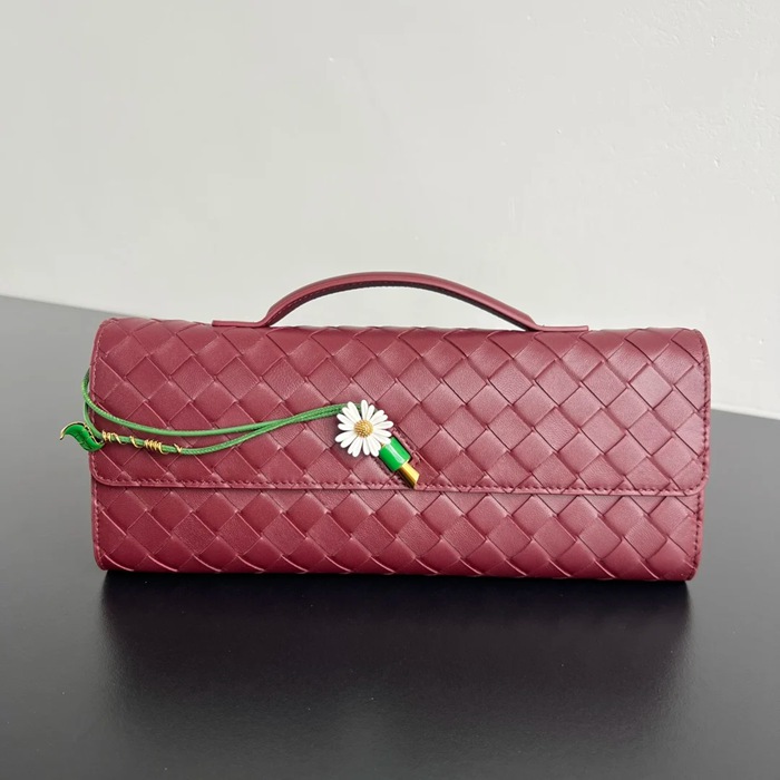 BOTTEGA VENETA BV 836810 アンディアーモ クラッチバッグ ヒナギク 31x13cm サイズ:31x13cm BOTTEGA VENETA BV 836810 アンディアーモ クラッチバッグ ヒナギク 31x13cm サイズ:31x13cm