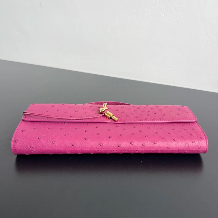 BOTTEGA VENETA BV 805241 アンディアーモ クラッチバッグ ダチョウ革 31x13cm サイズ:31x13cm