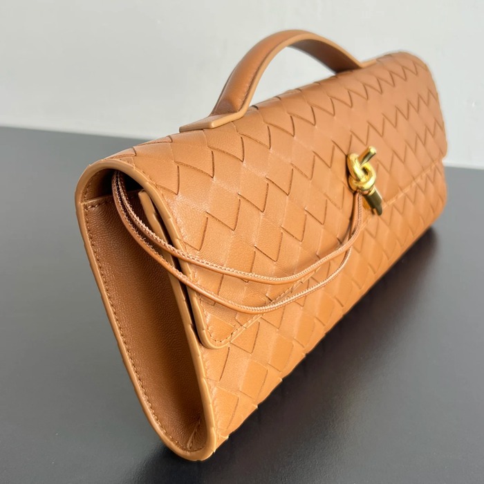 BOTTEGA VENETA BV 741511 クラッチバッグ 編み羊革 31x13cm サイズ:31x13cm