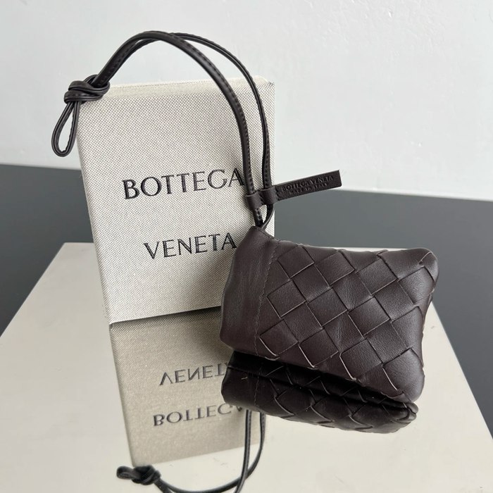 BOTTEGA VENETA BV 843903 カードケース 編み羊皮 マルチカラー 11x8.5cm サイズ:11x8.5cm