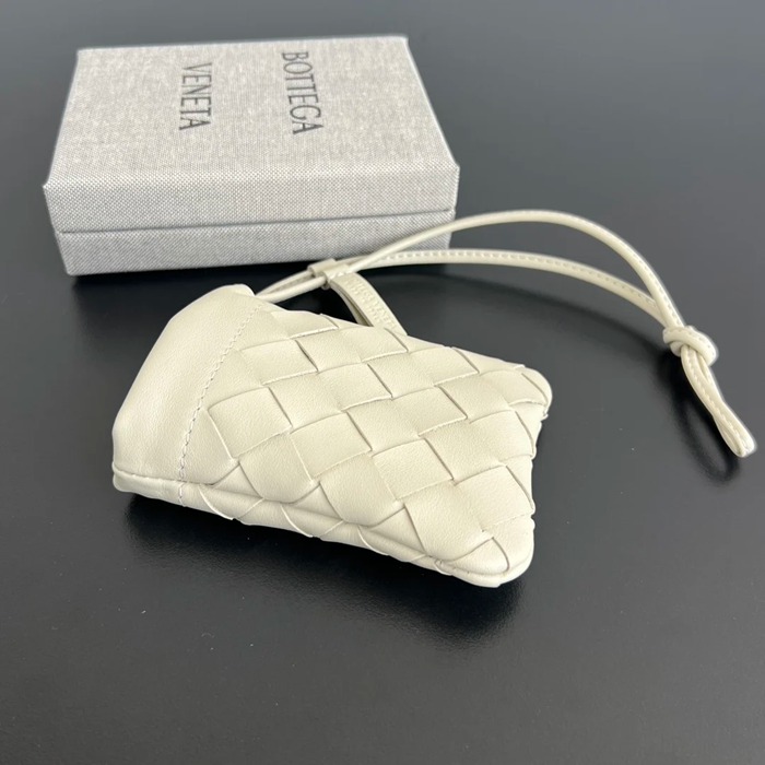 BOTTEGA VENETA BV 843903 カードケース 編み羊皮 マルチカラー 11x8.5cm サイズ:11x8.5cm