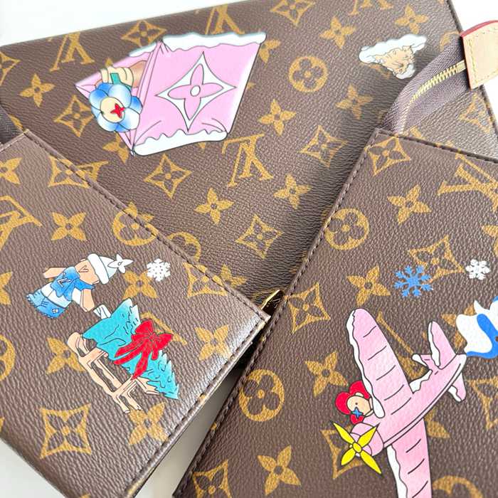 LOUIS VUITTON M15357 コスメポーチ ヴィヴィエンヌ サイズ:25x20x5.5cm