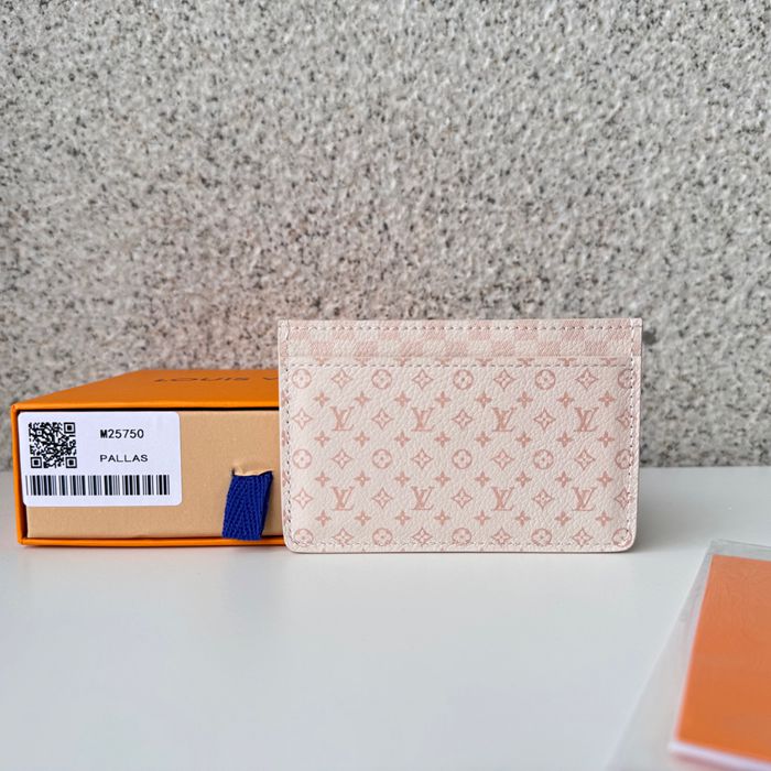 LOUIS VUITTON M25750 カードケース LVロマンスシリーズ サイズ:11x7x0.5cm