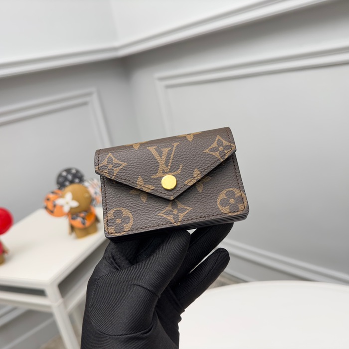 LOUIS VUITTON M81855 名刺ケース モノグラムリバース サイズ:10x6.8x1.4cm LOUIS VUITTON M81855 名刺ケース モノグラムリバース サイズ:10x6.8x1.4cm