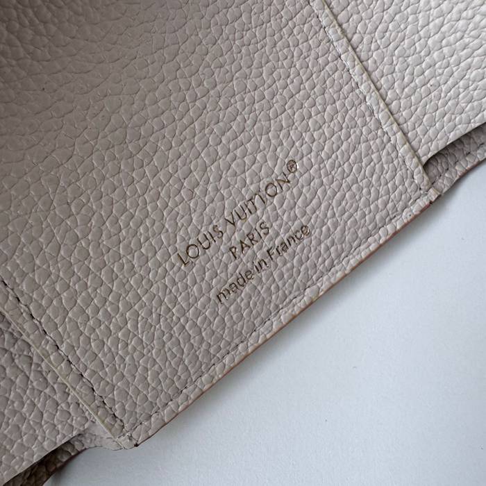LOUIS VUITTON M14967 ヴィクトリーヌ財布 シティオブスプリング モノグラムアンプラント サイズ:12x9.5x2.5cm