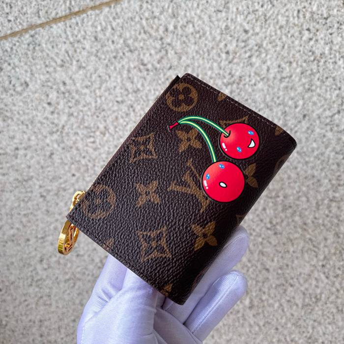LOUIS VUITTON M13420 リサ財布 村上隆コラボ サイズ:9x11.5x1.5cm