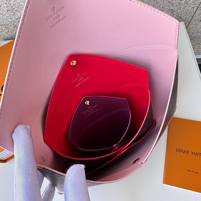 LOUIS VUITTON 62034 トリオポシェット キリガミ モノグラム サイズ:23x16.5x0.3cm