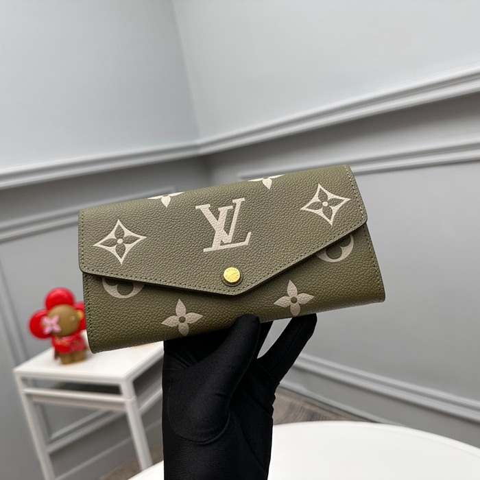 LOUIS VUITTON M82516 サラ長財布 モノグラムアンプラント グリーン サイズ:19x10.5cm