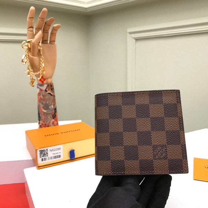 LOUIS VUITTON N62288 マルコ長財布 ダミエエベン サイズ:10.5x10.5cm LOUIS VUITTON N62288 マルコ長財布 ダミエエベン サイズ:10.5x10.5cm