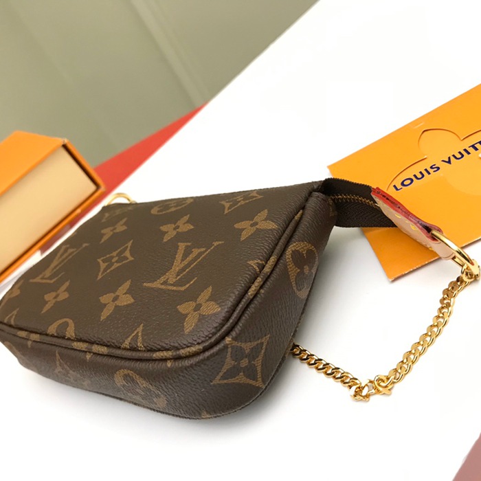 LOUIS VUITTON M58009 アクセサリーポーチ モノグラム サイズ:15.5x10.5cm
