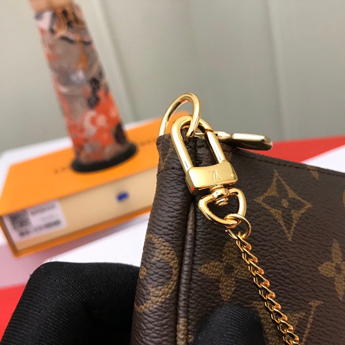 LOUIS VUITTON M58009 アクセサリーポーチ モノグラム サイズ:15.5x10.5cm