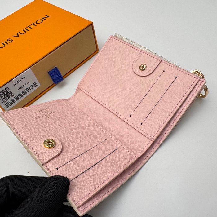 LOUIS VUITTON N00133 リサ財布 モノグラム サイズ:9x11.5x1.5cm