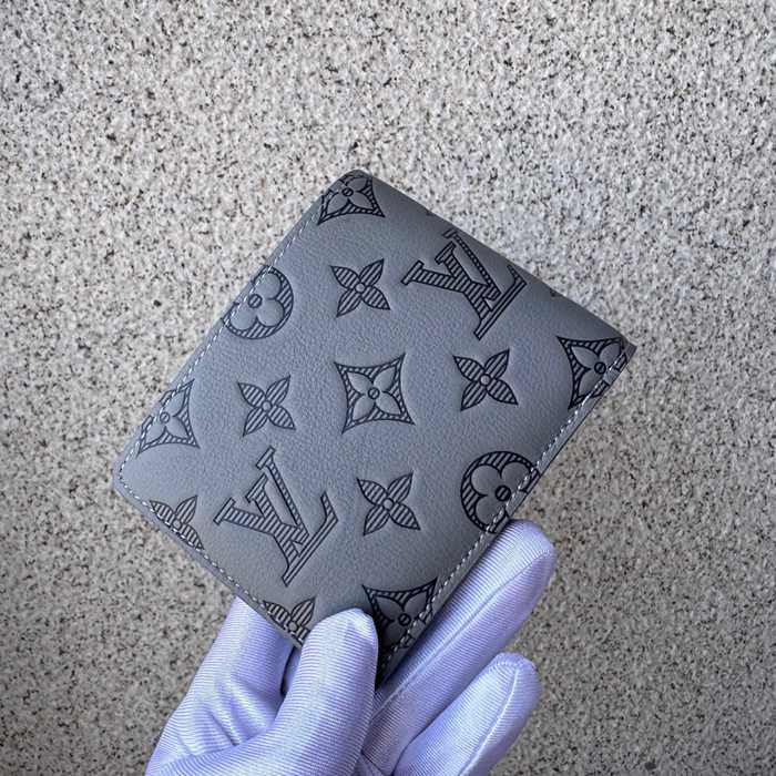 LOUIS VUITTON M81383 マルチプル短財布 モノグラムシャドウ グレー サイズ:11.5x9x1.5cm