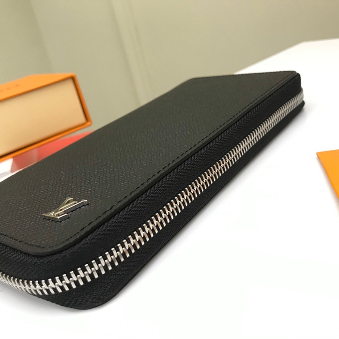 LOUIS VUITTON M30317 ジッピー縦型長財布 タイガ ブラック サイズ:20x10cm