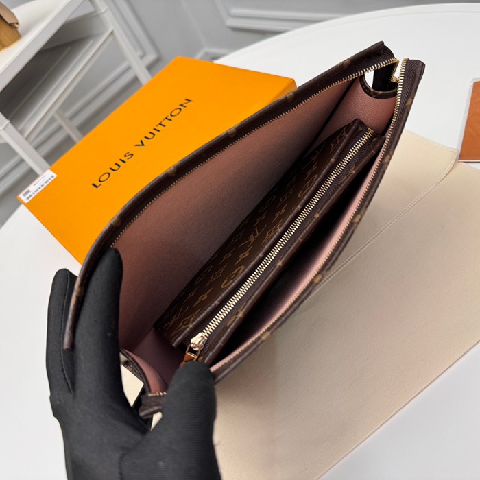 LOUIS VUITTON M47195 トリオコスメポーチ モノグラム サイズ:25x20x5.5cm