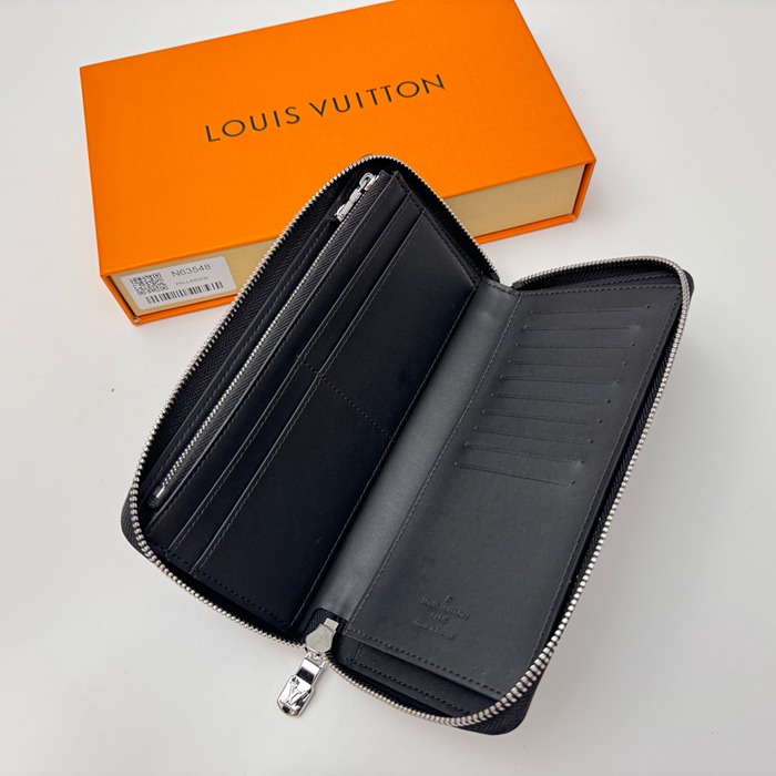 LOUIS VUITTON N63548 メンズ縦型ジッピー長財布 エピ サイズ:19x10cm