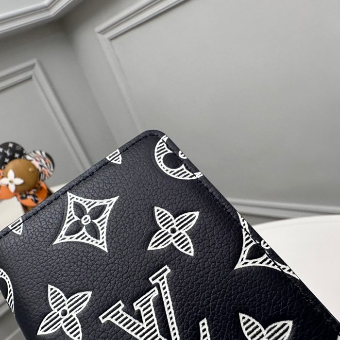 LOUIS VUITTON M83378 ポケットオーガナイザー モノグラムシャドウ ブルー サイズ:7.5x11.1cm