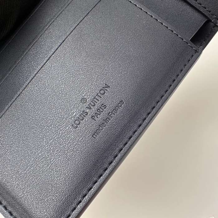 LOUIS VUITTON M83379 マルチプル短財布 モノグラムシャドウ ブルー サイズ:11.5x9x1.5cm