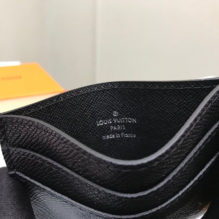 LOUIS VUITTON M62170 カードケース エピ サイズ:11x7cm