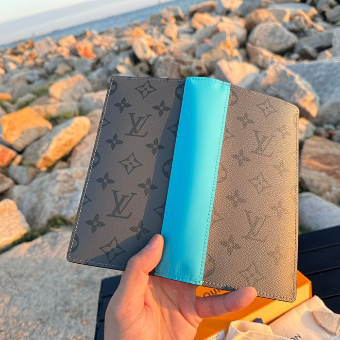 LOUIS VUITTON M11467 ブラッザ長財布 モノグラムエクリプスリバース サイズ:19x10cm