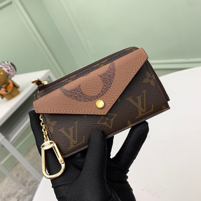 LOUIS VUITTON M69431 レクトヴェルソ カードケース モノグラム イエローフラワー サイズ:13x9.5x2.5cm