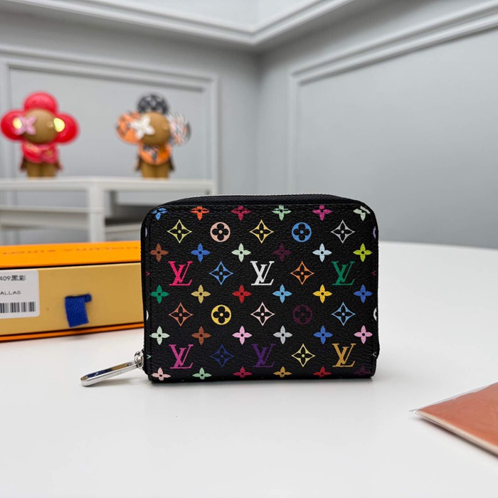 LOUIS VUITTON M13409 ジッピーコインケース 村上隆コラボ ブラックマルチ サイズ:11x8.5cm LOUIS VUITTON M13409 ジッピーコインケース 村上隆コラボ ブラックマルチ サイズ:11x8.5cm