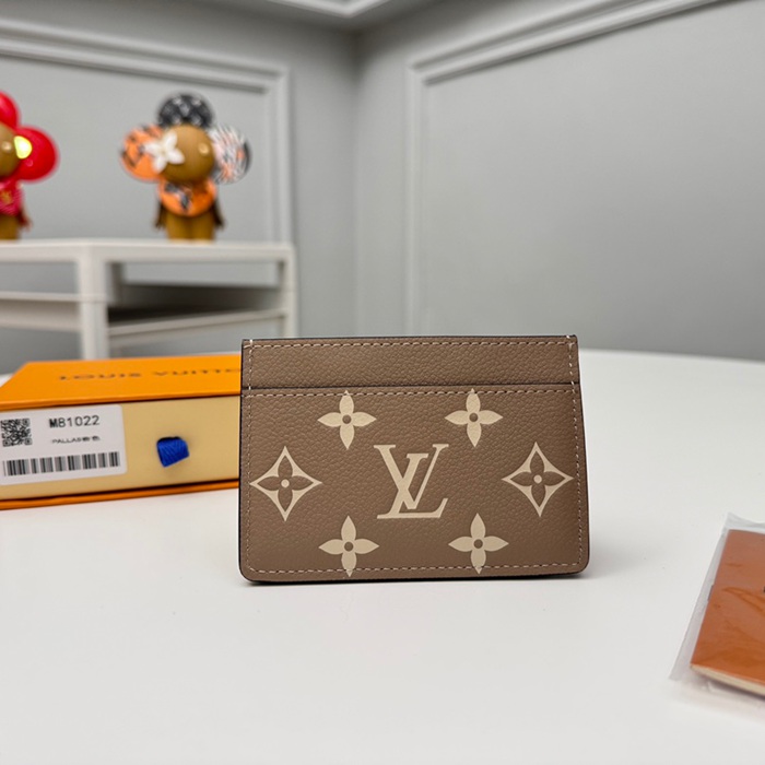 LOUIS VUITTON M81022 名刺ケース モノグラムアンプラント ベージュ サイズ:11x7.5x0.4cm