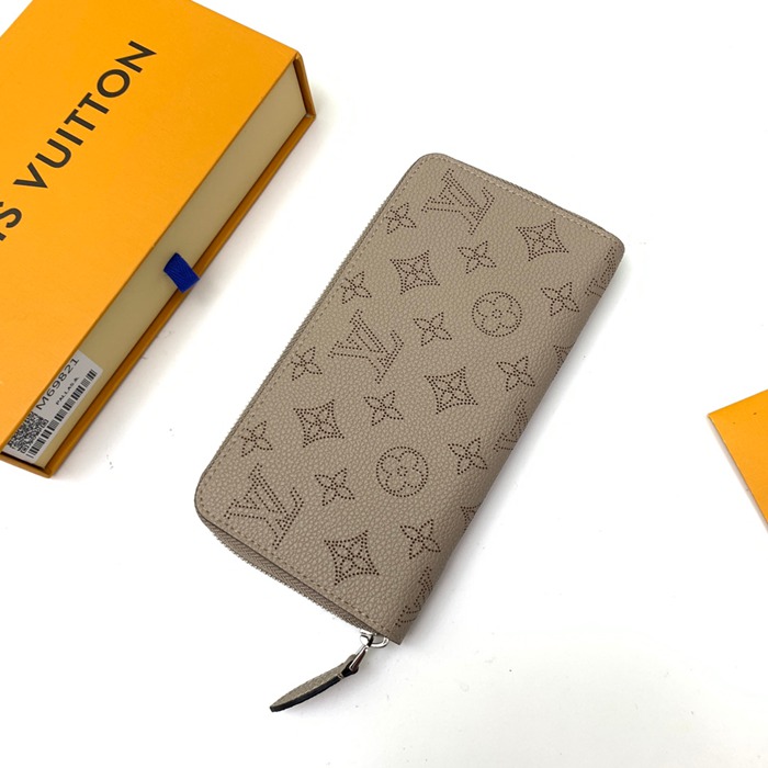 LOUIS VUITTON M69821 ジッピー長財布 マヒナ グレー サイズ:19.5x10.5x2.5cm