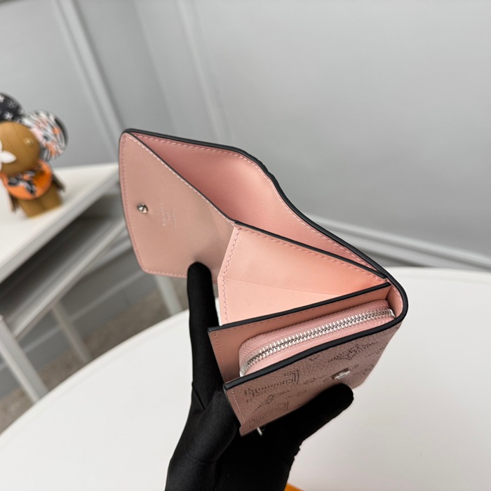 LOUIS VUITTON M82757 イリス短財布 モノグラムレース ピンク サイズ:12x9.5cm