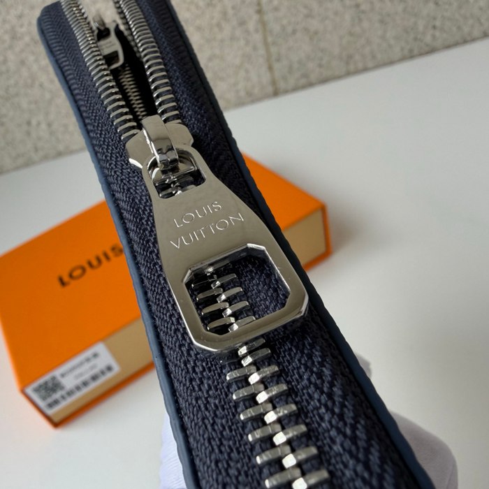 LOUIS VUITTON M25959 ジッピー長財布 ホリゾンタル LVエアログラム ブルー サイズ:21x10x2.5cm