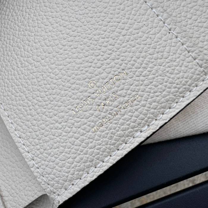 LOUIS VUITTON M82334 ヴィクトリーヌ財布 モノグラムアンプラント ホワイト サイズ:12x9.5x1.5cm